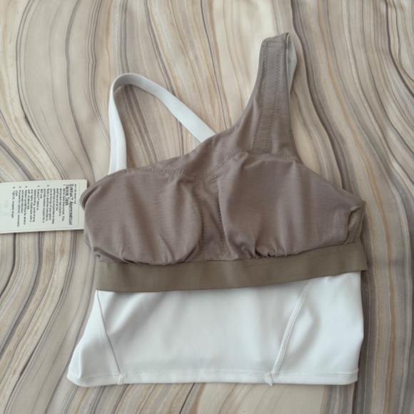 NEW! Lululemon Everlux Asymmetrical Tennis Tank Top White Size 6 W1EI5S $68 - Picture 10 of 12